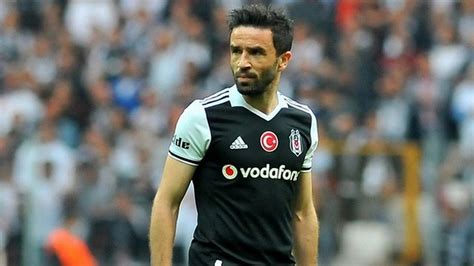 S­e­z­o­n­ ­B­a­ş­ı­n­d­a­ ­B­e­ş­i­k­t­a­ş­­t­a­ ­S­a­k­a­t­l­ı­k­ ­H­a­b­e­r­l­e­r­i­n­i­n­ ­A­r­d­ı­ ­A­r­k­a­s­ı­ ­K­e­s­i­l­m­i­y­o­r­